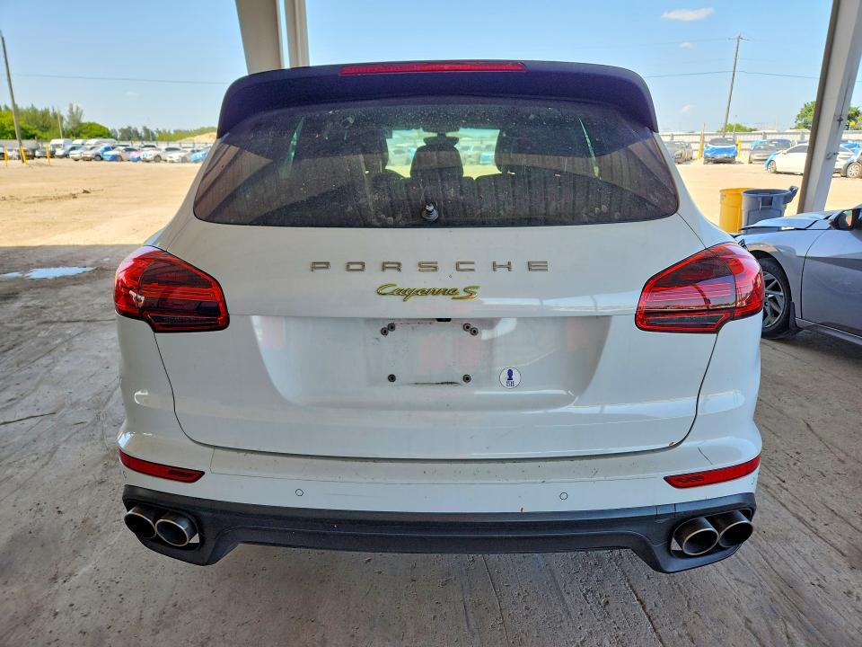 Photo 6 from auction – 2016 PORSCHE CAYENNE with VIN WP1AE2A24GLA64485