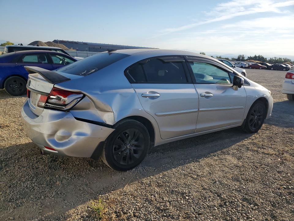 Photo 3 from auction – 2015 HONDA CIVIC with VIN 2HGFB2F82FH522812