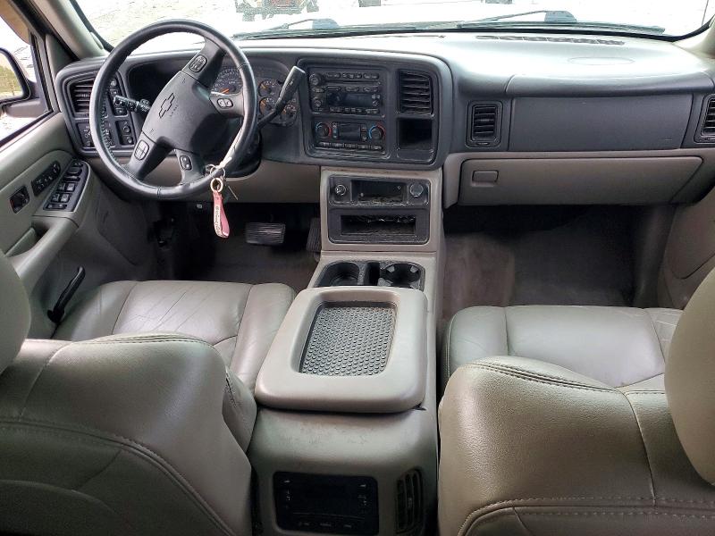 Photo 8 from auction – 2005 CHEVROLET AVALANCHE with VIN 3GNEK12Z65G103578