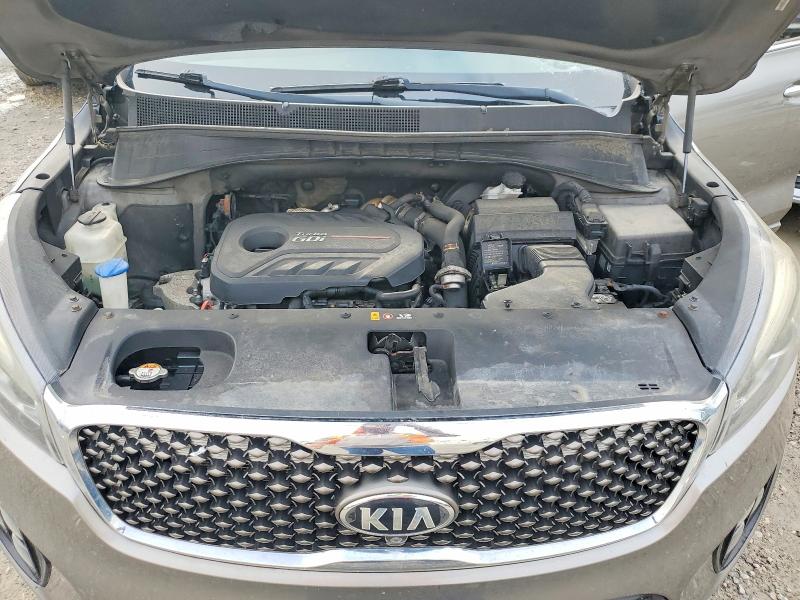 Photo 12 from auction – 2016 KIA SORENTO with VIN 5XYPKDA11GG018941