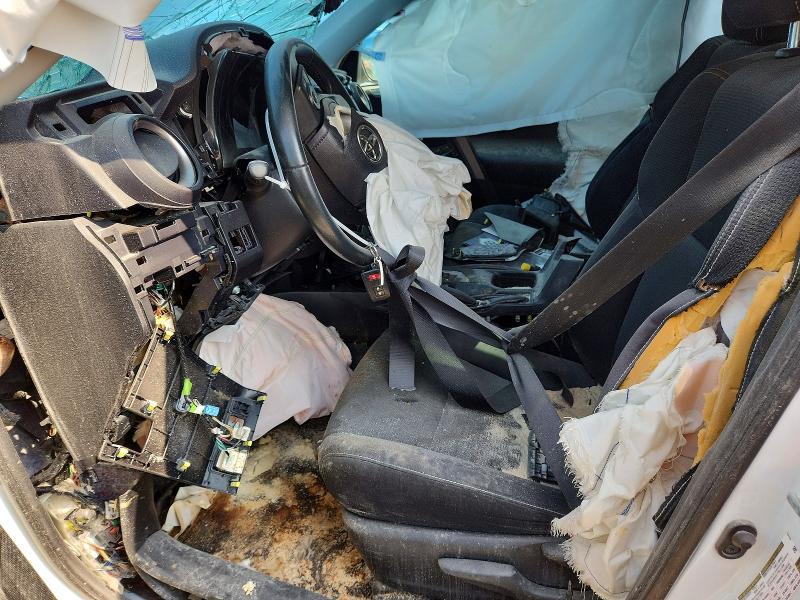 Photo 7 from auction – 2018 TOYOTA RAV4 with VIN 2T3WFREV9JW412139