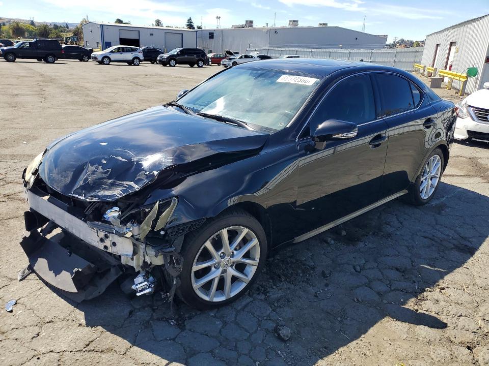 2013 LEXUS IS - Търг №66572386