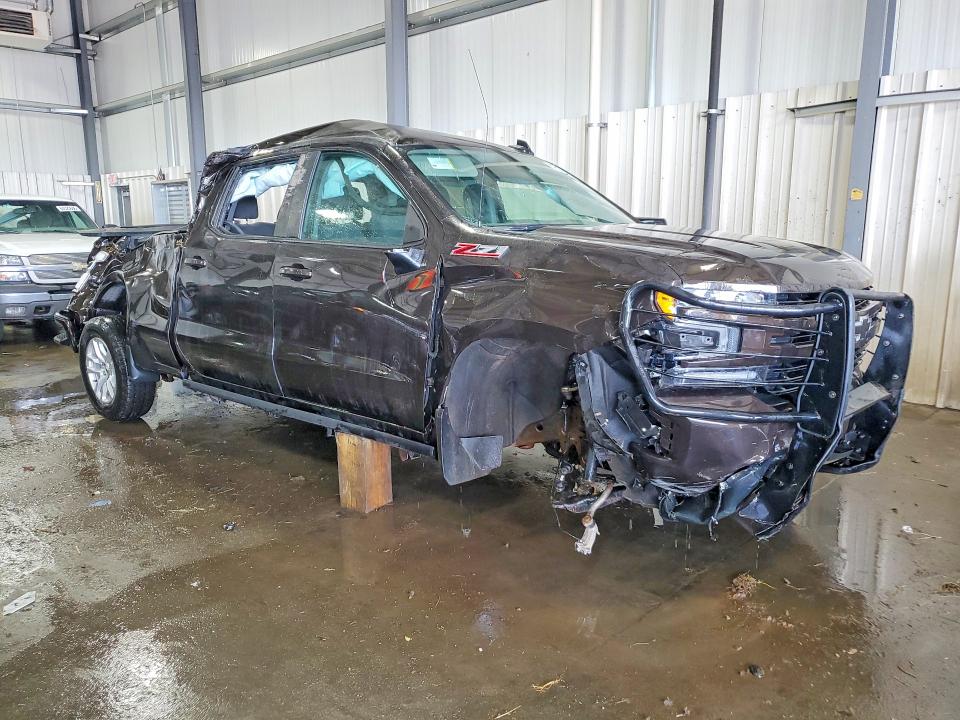 Photo 4 from auction – 2019 CHEVROLET SILVERADO with VIN 1GCUYEEDXKZ423945