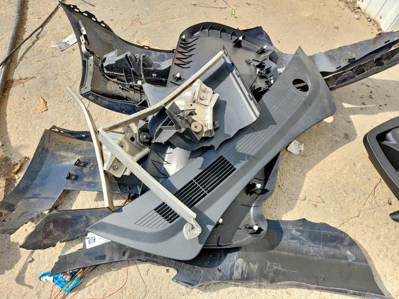 Photo 12 from auction – 2022 TESLA MODEL 3 with VIN 5YJ3E1EA7NF372630