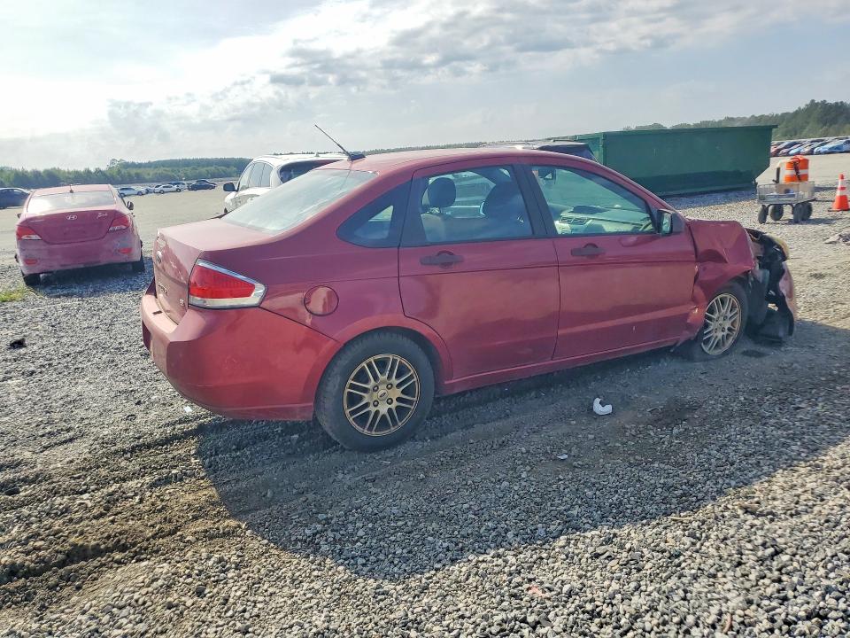 Photo 3 from auction – 2011 FORD FOCUS with VIN 1FAHP3FN3BW132775