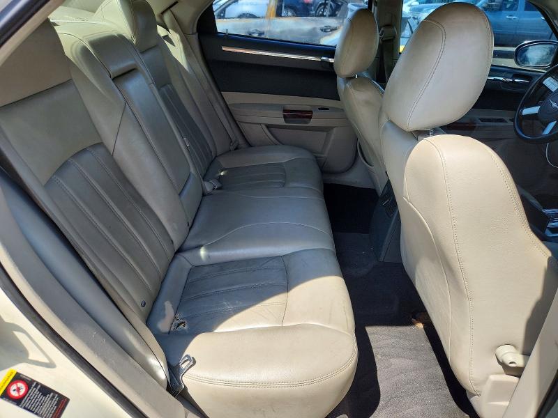 Photo 10 from auction – 2006 CHRYSLER 300C with VIN 2C3LA63H76H209596