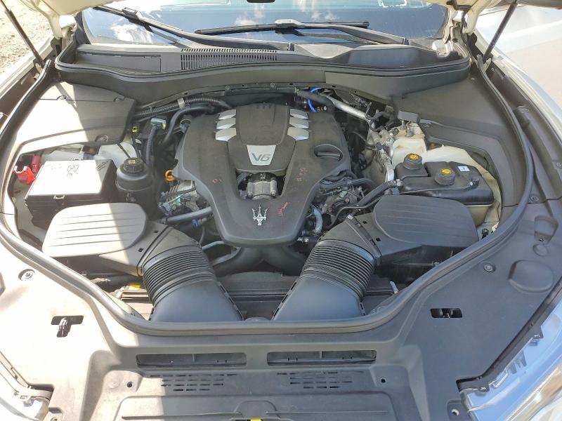 Photo 12 from auction – 2017 MASERATI LEVANTE with VIN ZN661XUSXHX257776