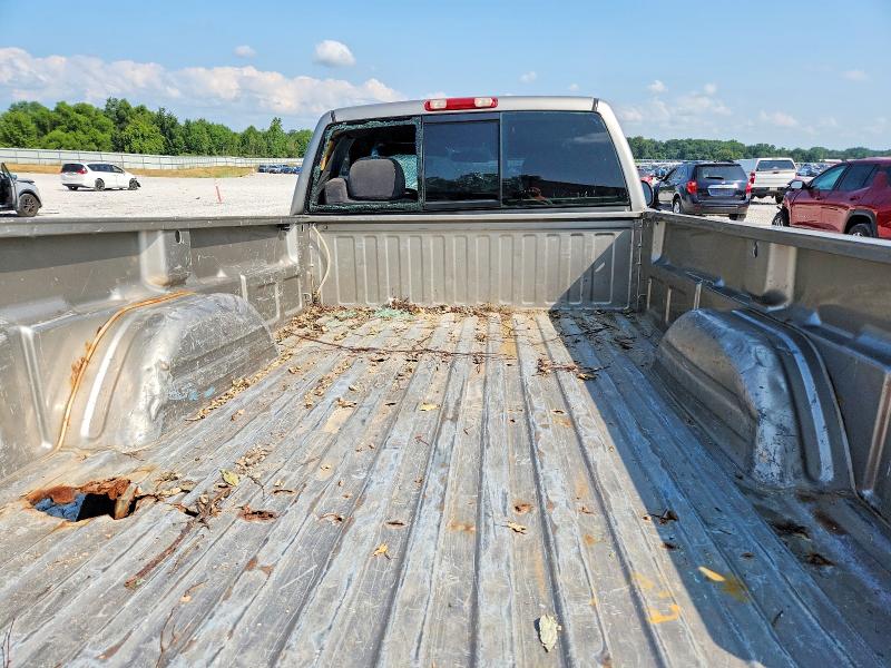 Photo 10 from auction – 2000 CHEVROLET SILVERADO with VIN 1GCGK24U8YE148431
