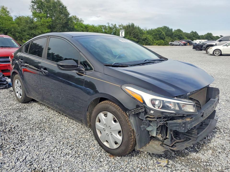 Photo 4 from auction – 2017 KIA FORTE with VIN 3KPFK4A78HE017901