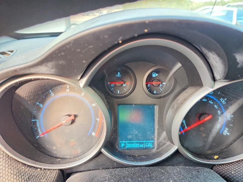 Photo 9 from auction – 2015 CHEVROLET CRUZE with VIN 1G1PC5SB9F7147041