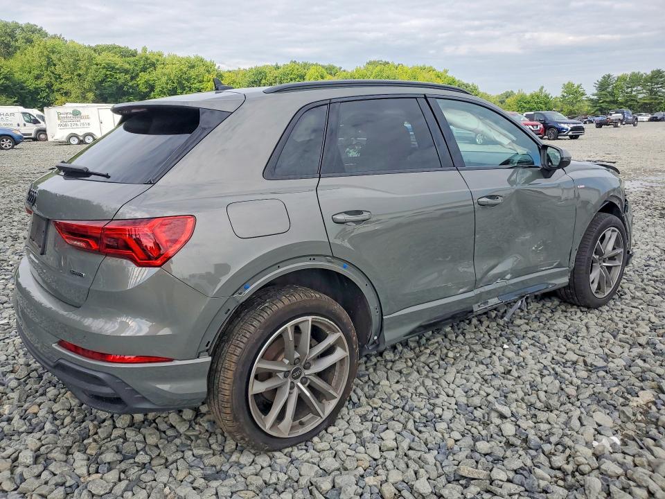 Фото 3 с аукциона – 2024 AUDI Q3 с VIN WA1DECF39R1183048