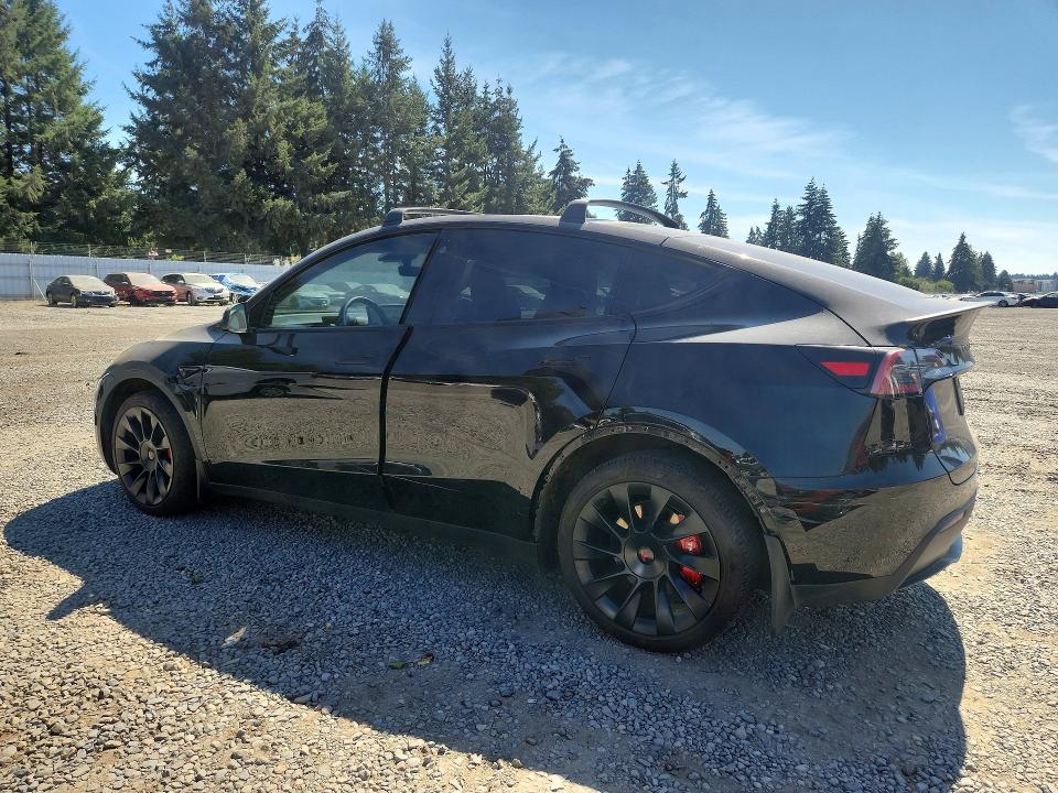 Photo 2 from auction – 2023 TESLA MODEL Y with VIN 7SAYGDEE0PA105031