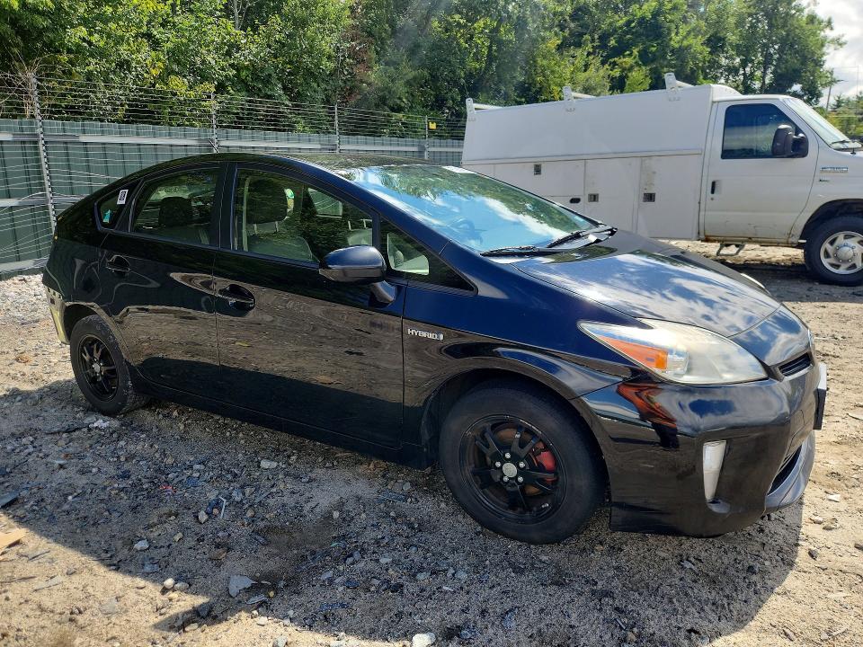 Photo 4 from auction – 2015 TOYOTA PRIUS with VIN JTDKN3DU2F0416343