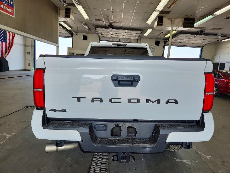 Photo 6 from auction – 2024 TOYOTA TACOMA with VIN 3TMLB5JN7RM026264