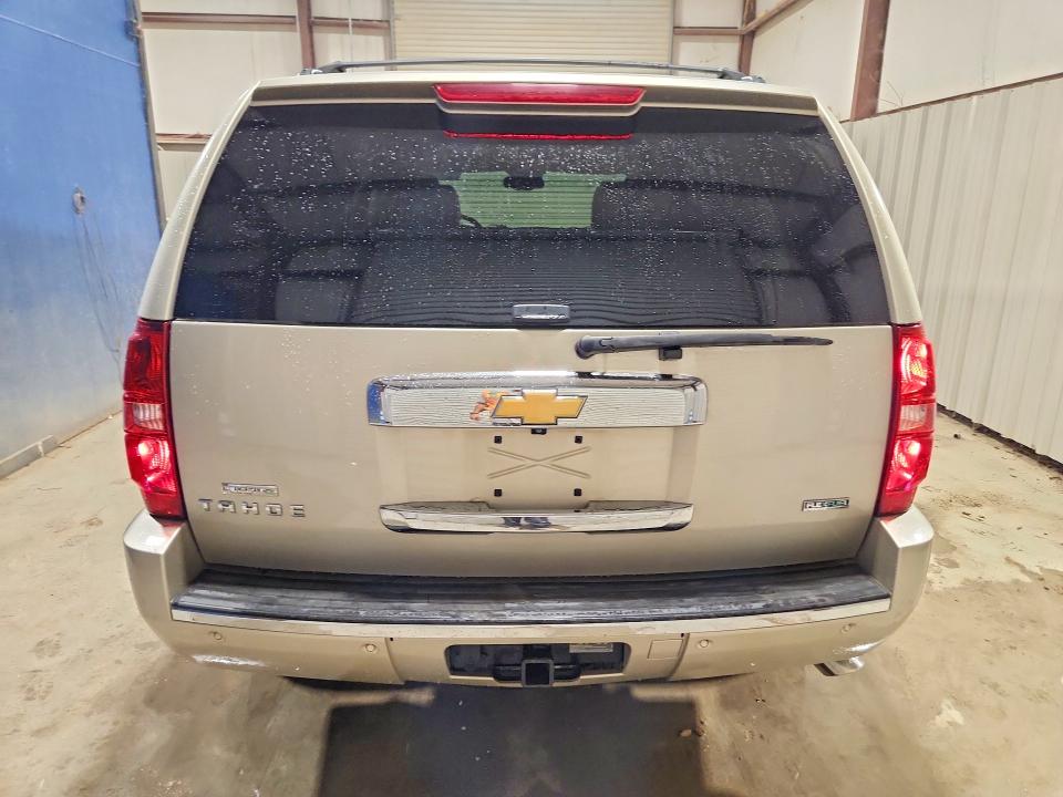 Photo 6 from auction – 2013 CHEVROLET TAHOE with VIN 1GNSCCE06DR234596