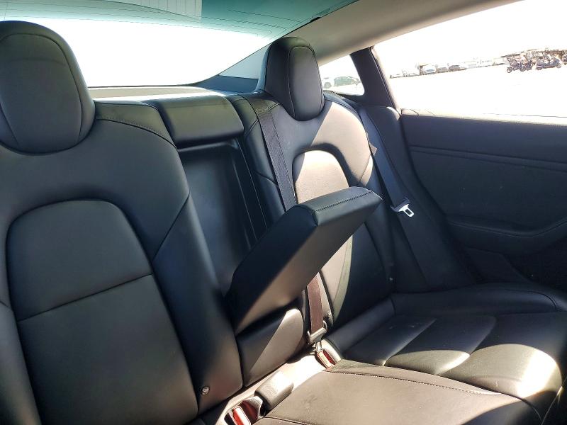 Photo 10 from auction – 2018 TESLA MODEL 3 with VIN 5YJ3E1EA2JF164780