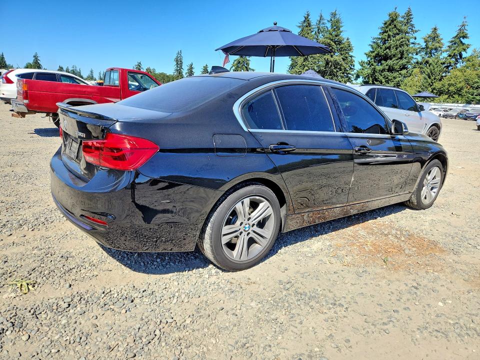 Photo 3 from auction – 2018 BMW 330 with VIN WBA8D9G58JNU71439