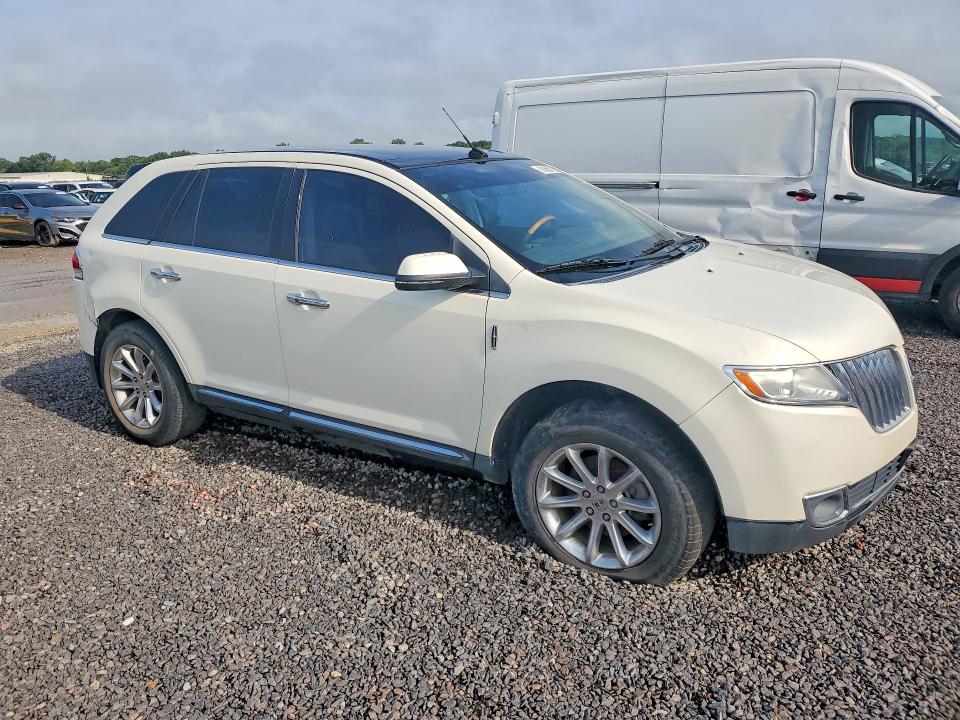 Photo 4 from auction – 2013 LINCOLN MKX with VIN 2LMDJ8JK7DBL23298
