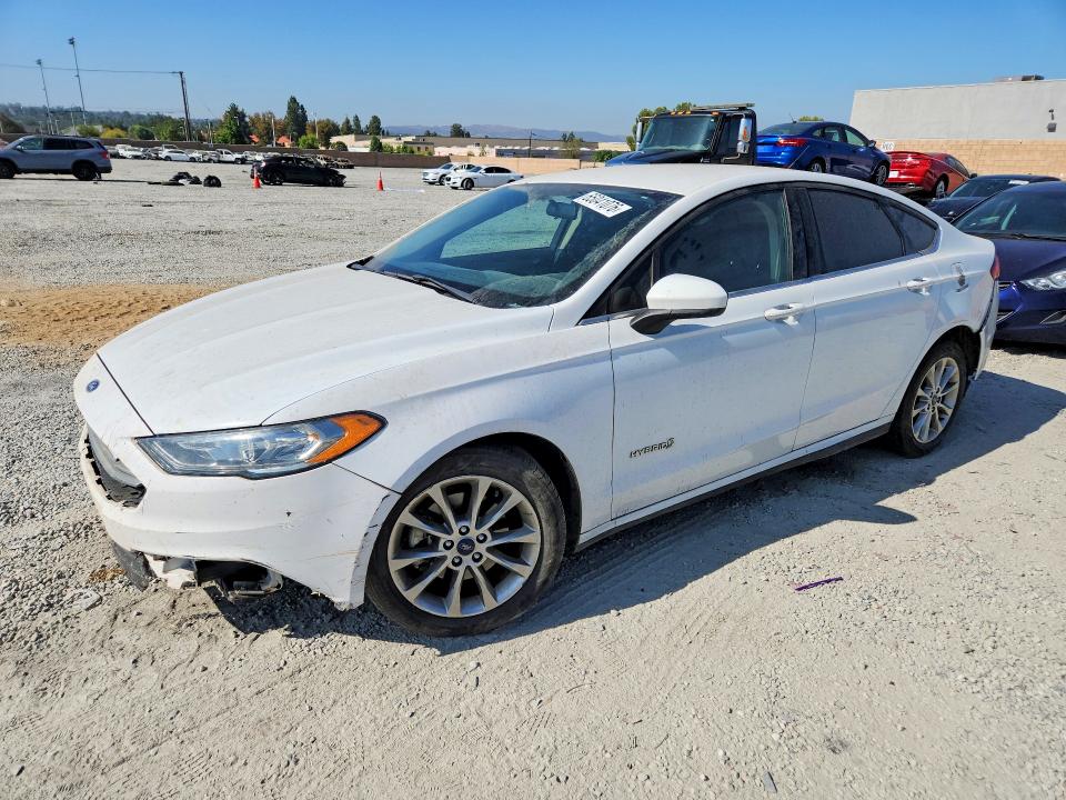 Photo 1 from auction – 2017 FORD FUSION with VIN 3FA6P0LU7HR231208