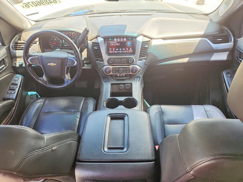Photo 8 from auction – 2017 CHEVROLET SUBURBAN with VIN 1GNSCHKC0HR207489