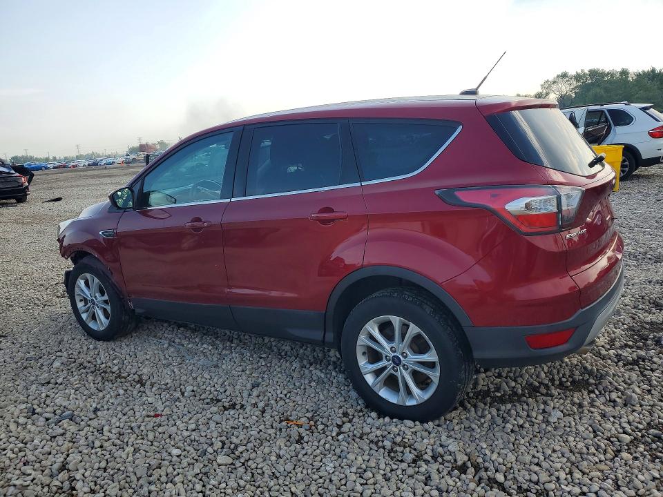Photo 2 from auction – 2017 FORD ESCAPE with VIN 1FMCU0GD7HUB59866