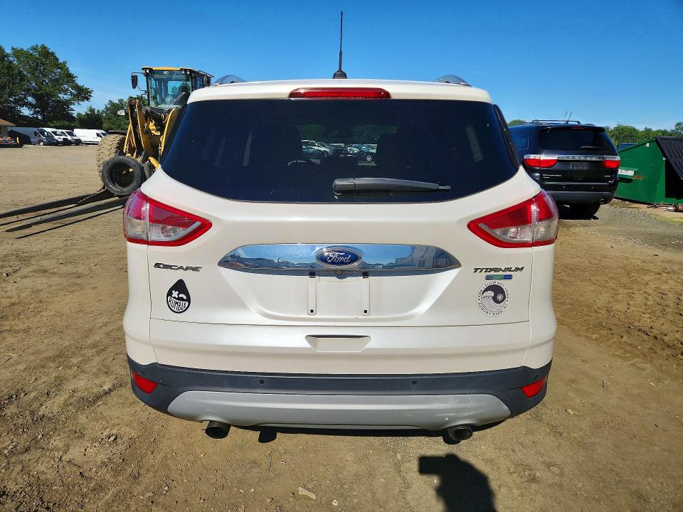Photo 6 from auction – 2015 FORD ESCAPE with VIN 1FMCU9J91FUC72220