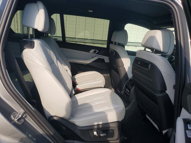 Photo 10 from auction – 2023 BMW X7 with VIN 5UX23EM04P9R40684