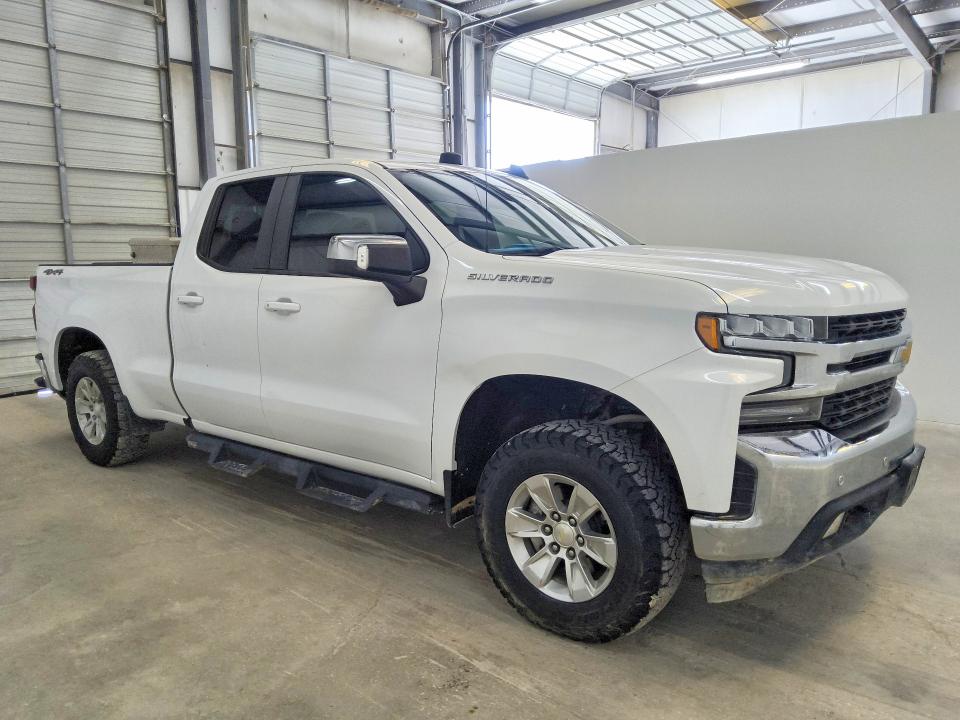 Photo 4 from auction – 2019 CHEVROLET SILVERADO with VIN 1GCRYDEDXKZ350253