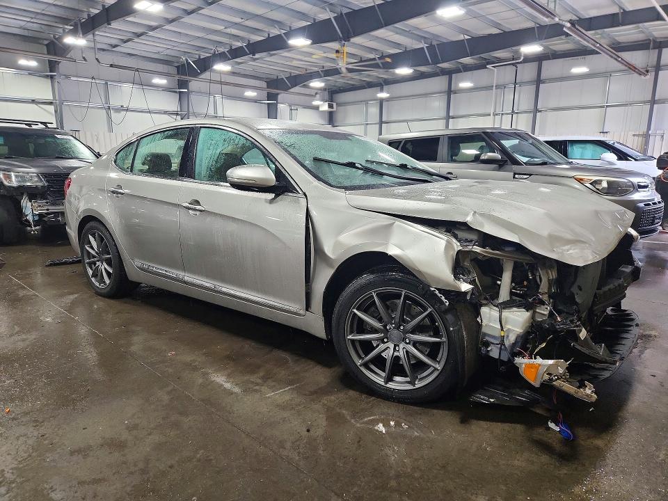 Photo 4 from auction – 2014 KIA CADENZA with VIN KNALN4D77E5165502