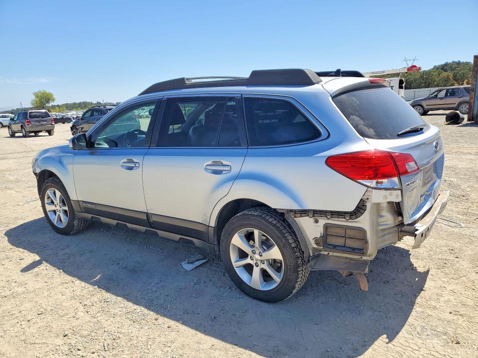 Photo 2 from auction – 2014 SUBARU OUTBACK with VIN 4S4BRBLC7E3299553