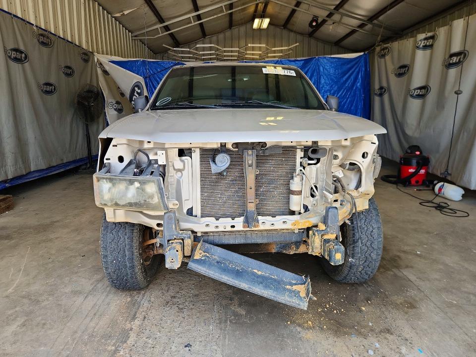 Photo 5 from auction – 2005 CHEVROLET COLORADO with VIN 1GCDT136X58148468