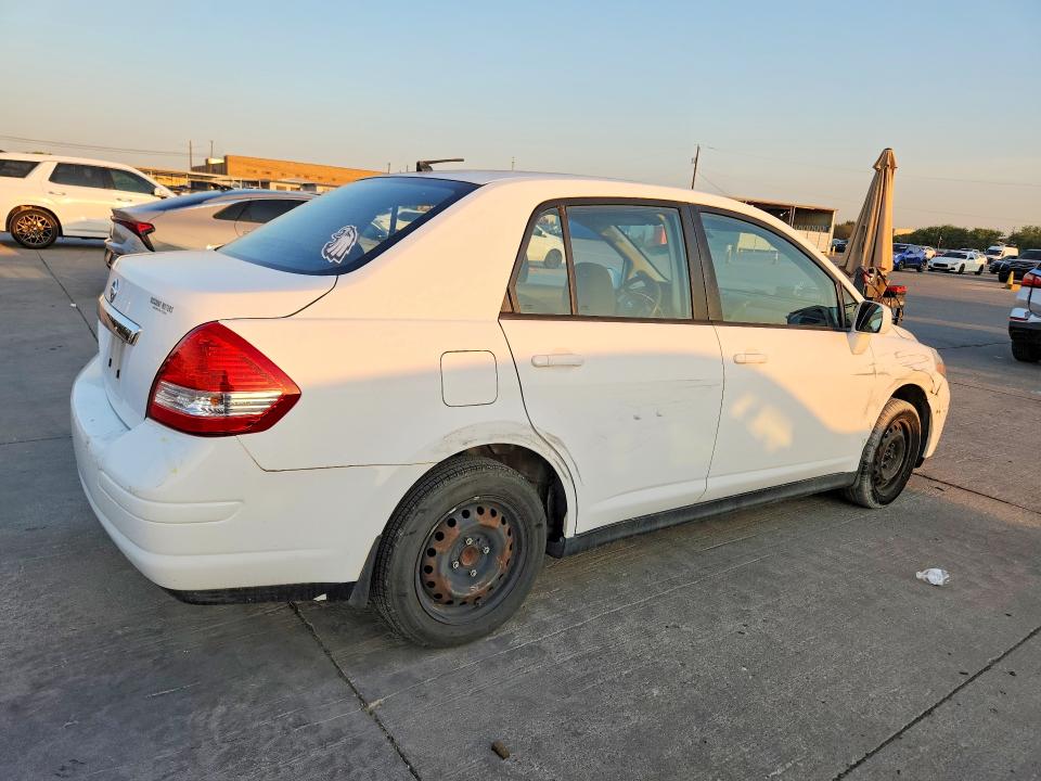 صورة رقم 3 من المزاد - 2010 NISSAN VERSA مع VIN 3N1BC1AP0AL464088