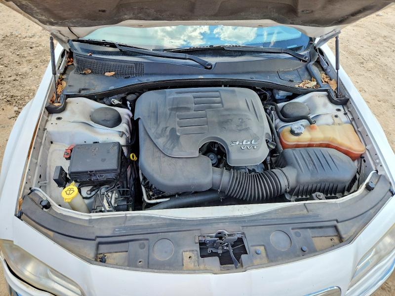 Photo 11 from auction – 2012 CHRYSLER 300 with VIN 2C3CCACG3CH179528