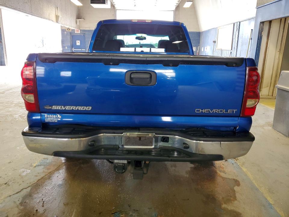 Photo 6 from auction – 2003 CHEVROLET SILVERADO with VIN 1GCEK19T03E132329