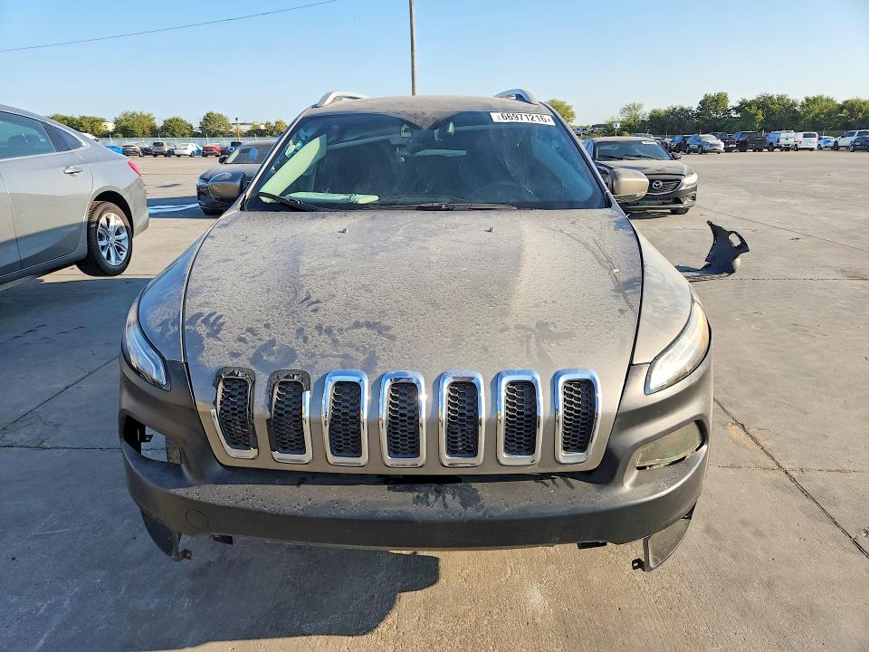 Photo 5 from auction – 2017 JEEP CHEROKEE with VIN 1C4PJLCB4HW644412