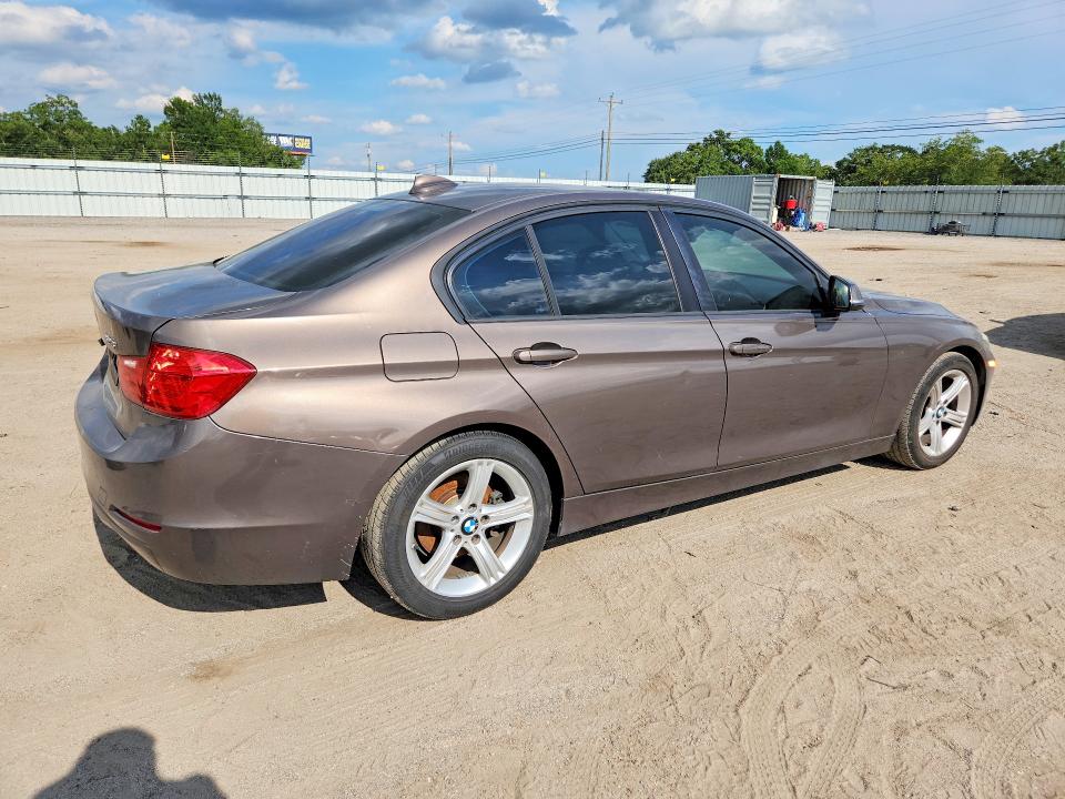 Zdjęcie 3 z aukcji – 2014 BMW 328 z VIN WBA3A5G51ENP28524