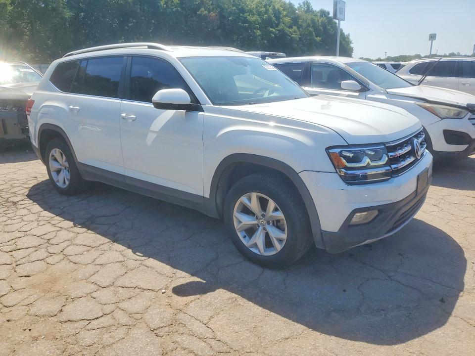 Photo 4 from auction – 2018 VOLKSWAGEN ATLAS with VIN 1V2CR2CA8JC562679