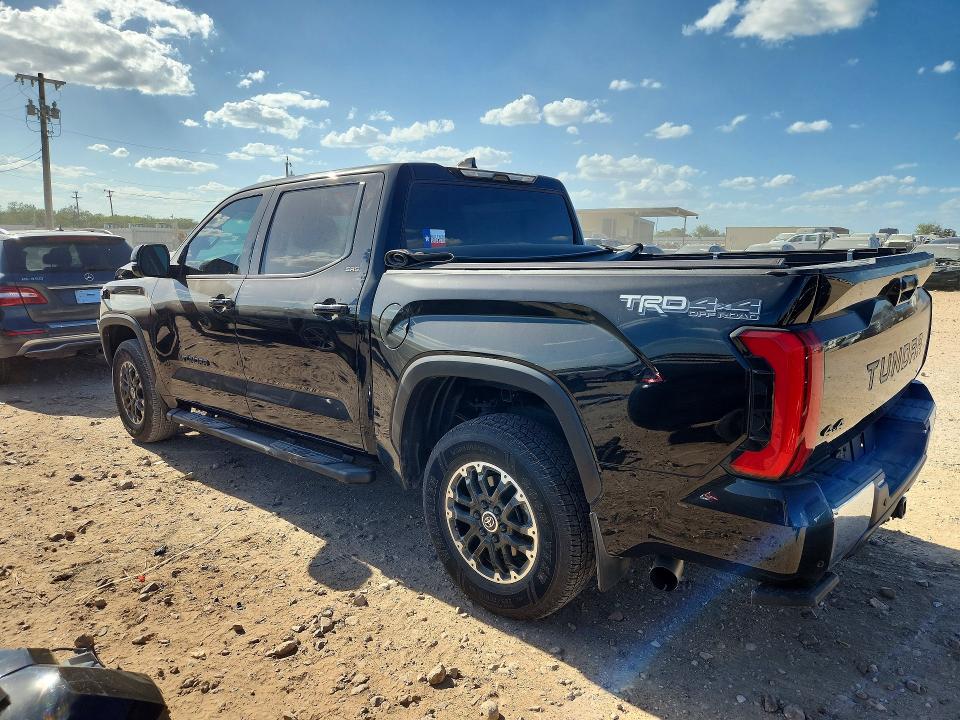 Photo 2 from auction – 2023 TOYOTA TUNDRA with VIN 5TFLA5DB3PX108214