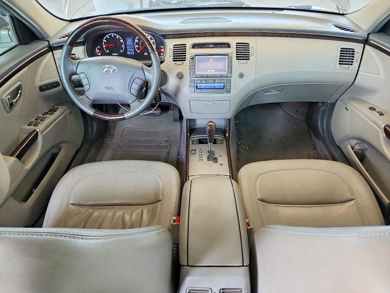 Photo 8 from auction – 2010 HYUNDAI AZERA with VIN KMHFC4DF9AA460904