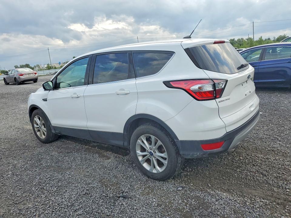 Photo 2 from auction – 2017 FORD ESCAPE with VIN 1FMCU0GD6HUD88944