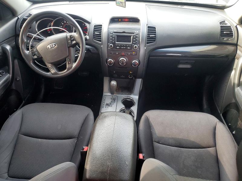 Photo 8 from auction – 2011 KIA SORENTO with VIN 5XYKTCA12BG114670