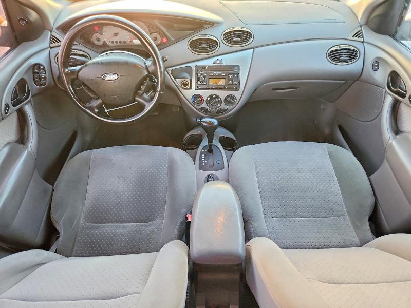 Zdjęcie 8 z aukcji – 2003 FORD FOCUS z VIN 1FAFP38323W224948