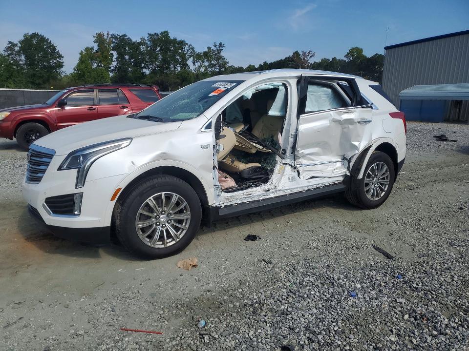 CADILLAC XT5 2019 with VIN 1GYKNCRS0KZ193257 - Photo from auction