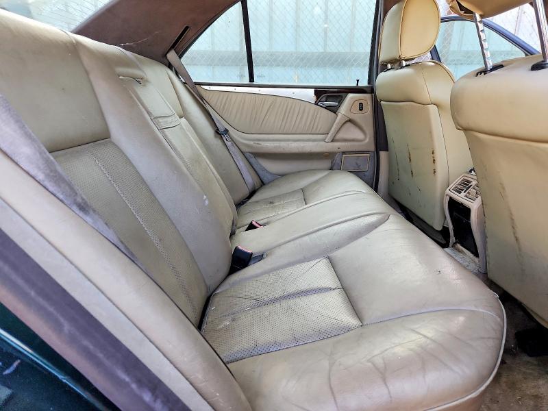 Photo 10 from auction – 1996 MERCEDES-BENZ E with VIN WDBJF55F2TJ019255