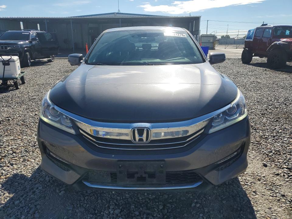 Photo 5 from auction – 2016 HONDA ACCORD with VIN 1HGCR2F08GA203603