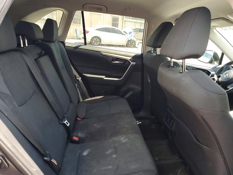 Photo 11 from auction – 2024 TOYOTA RAV4 with VIN 2T3W1RFV4RC261642