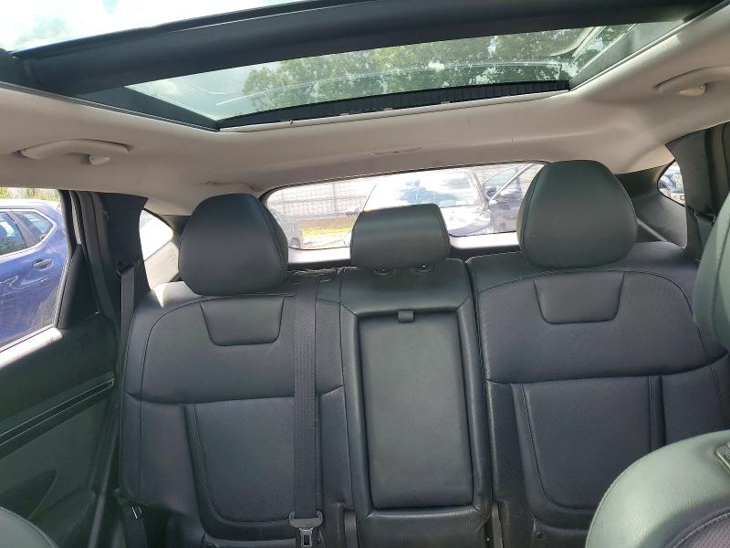 Photo 10 from auction – 2022 HYUNDAI TUCSON with VIN KM8JECA10NU029783
