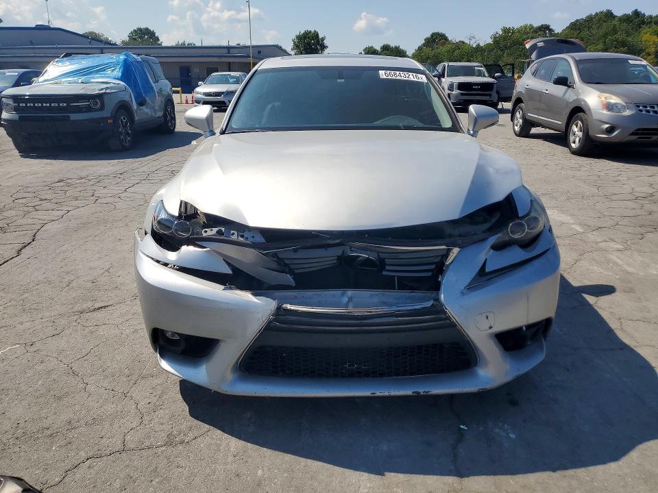 Photo 5 from auction – 2015 LEXUS IS with VIN JTHCF1D23F5028849