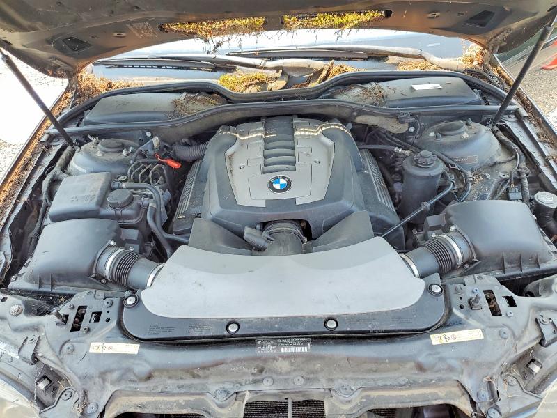 Photo 11 from auction – 2007 BMW 750 with VIN WBAHN83597DT66565
