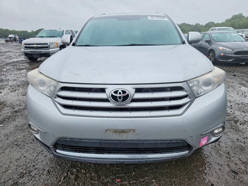Photo 5 from auction – 2012 TOYOTA HIGHLANDER with VIN 5TDDK3EH7CS144447